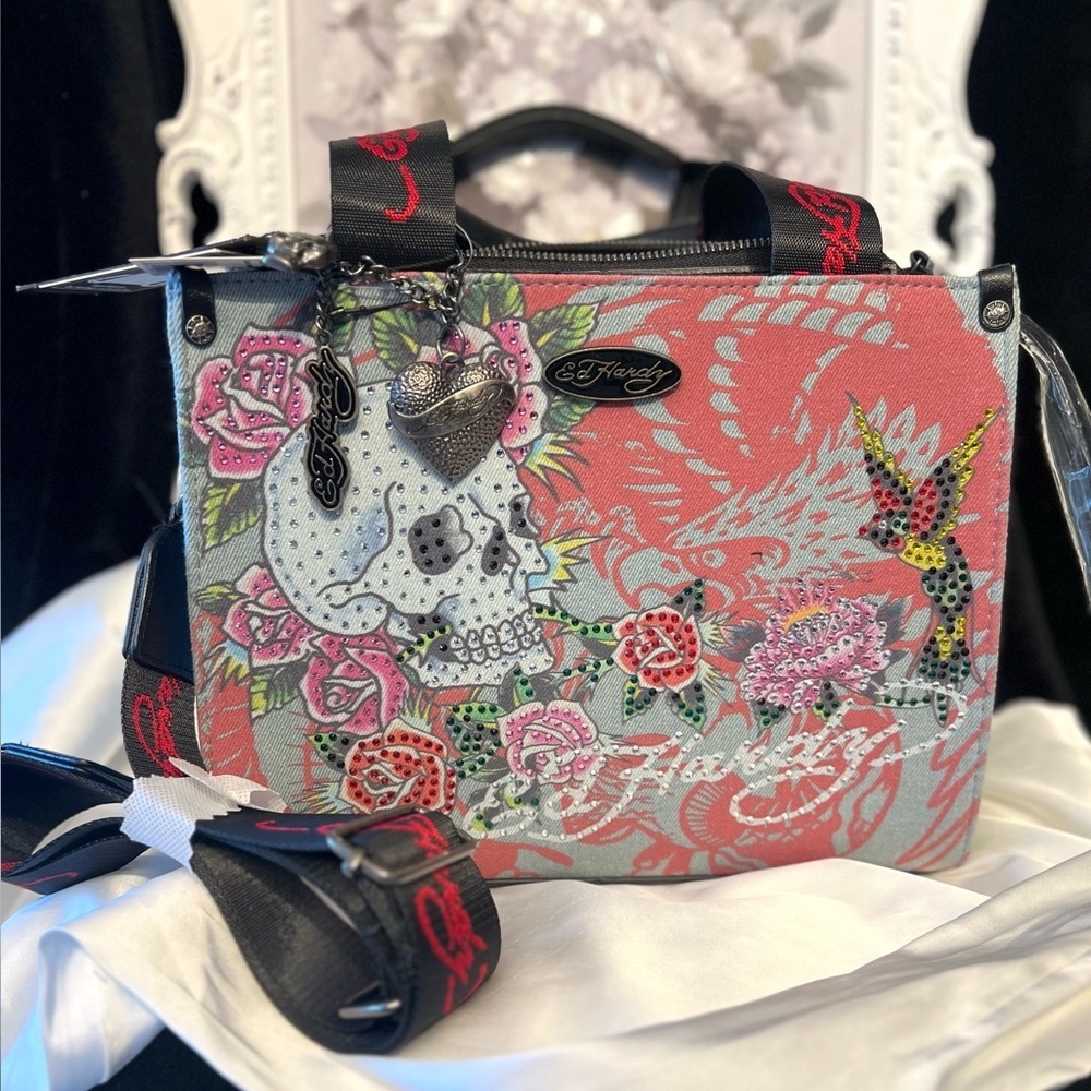 🌹☠️Ed Hardy Skull Rose Rhinestone Denim Tote🌹☠️-NWT - Picture 3 of 17